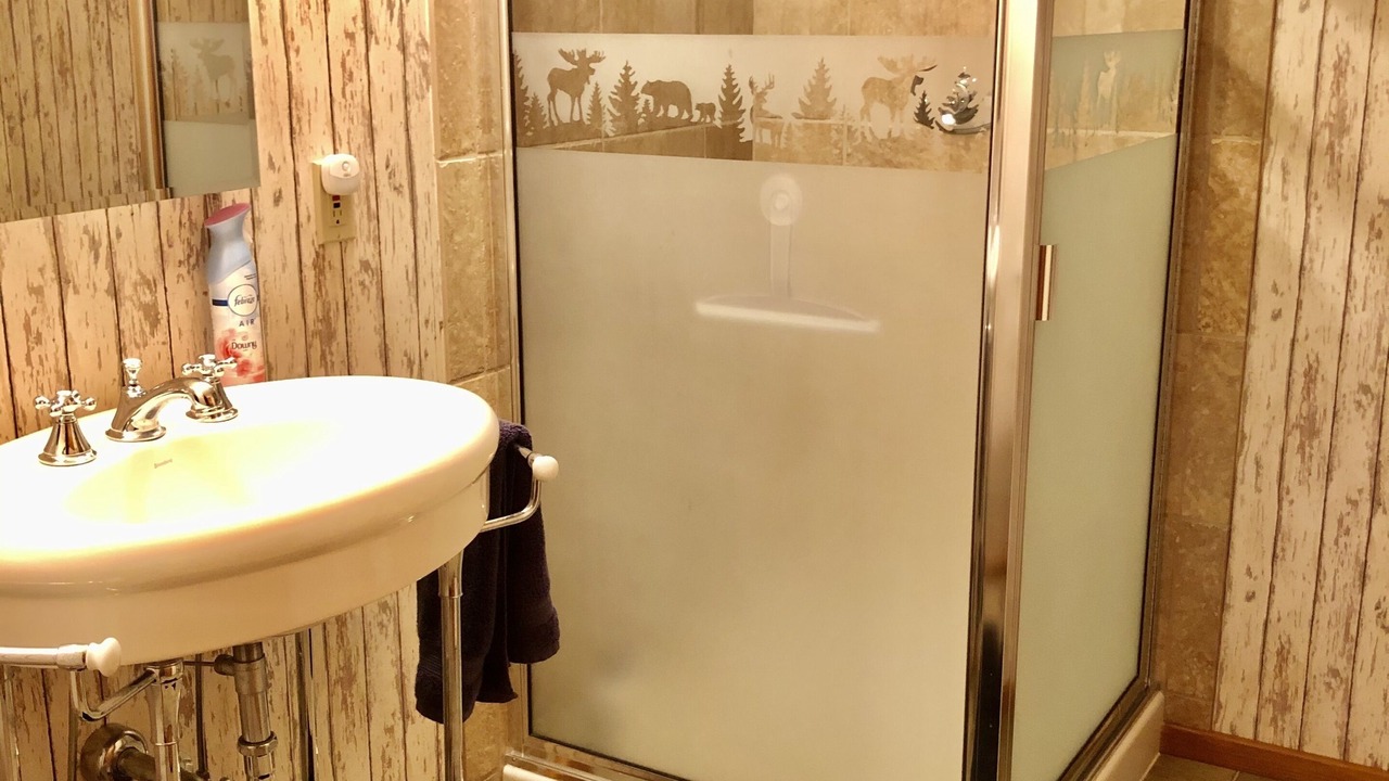 Photo of Bathroom in Hayden Lake