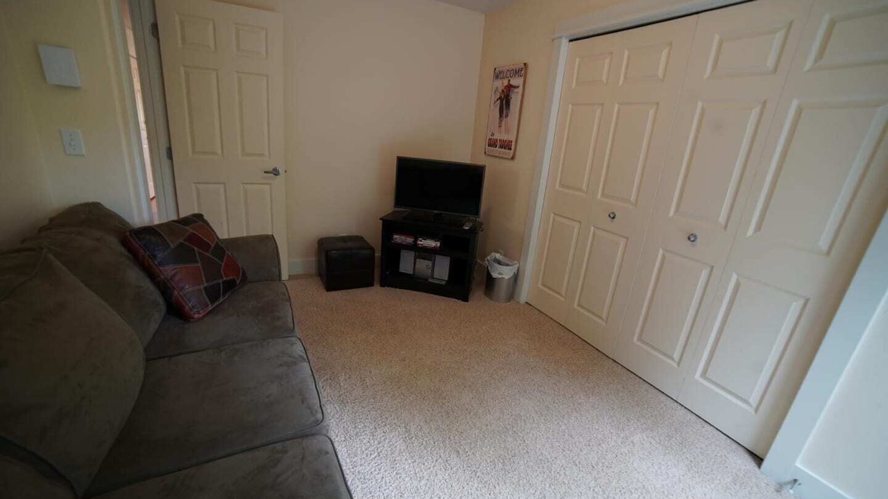 Photo of Bedroom in Creekside Meadows