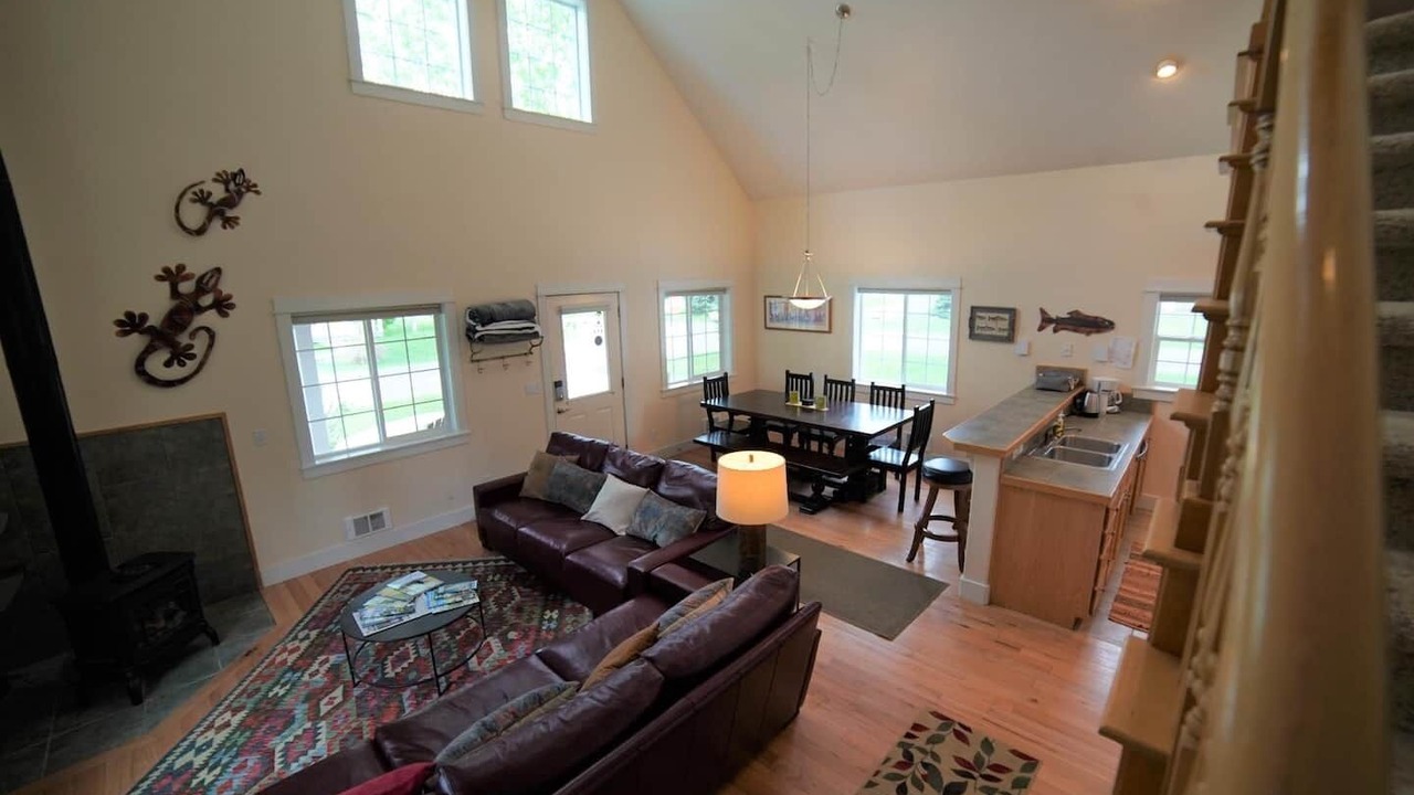 Photo of Bedroom in Creekside Meadows
