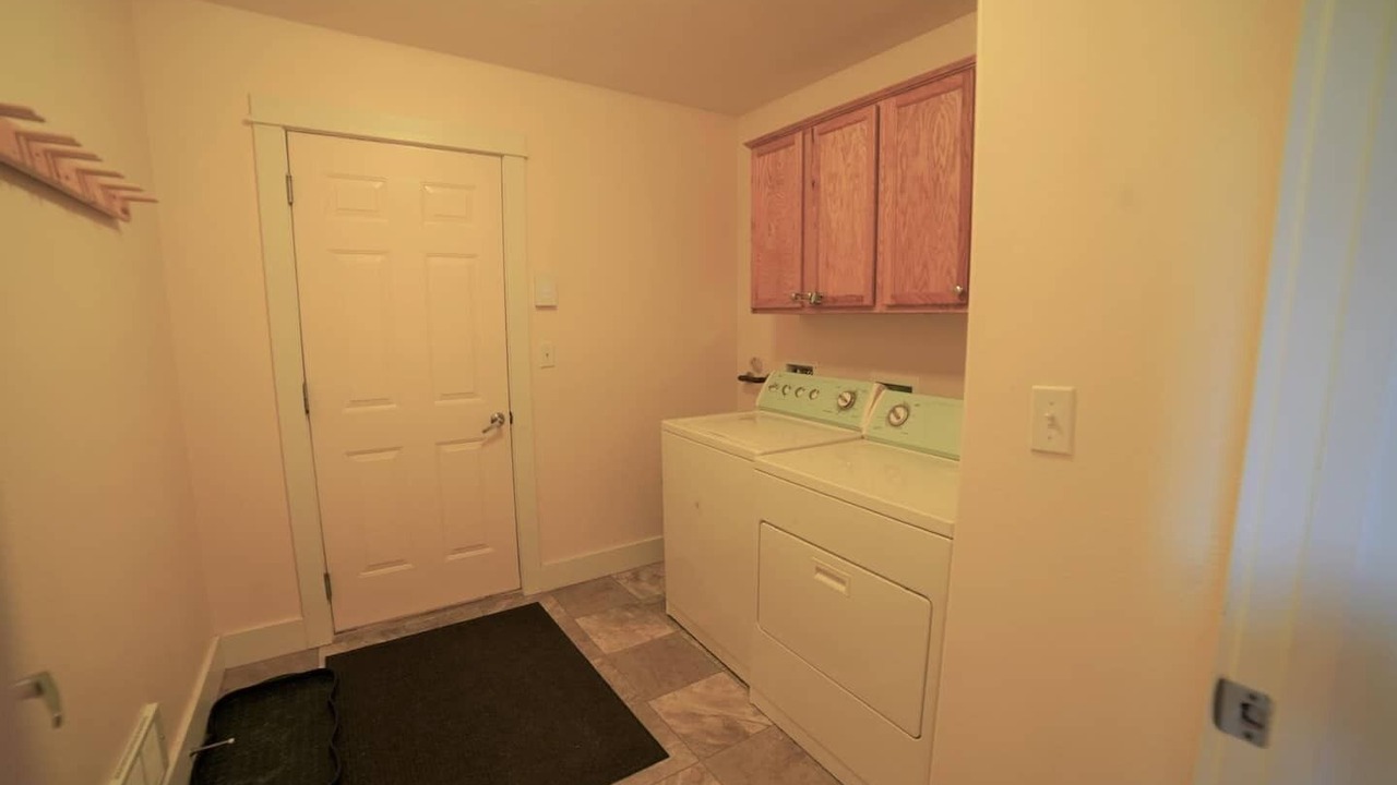 Photo of Bedroom in Creekside Meadows