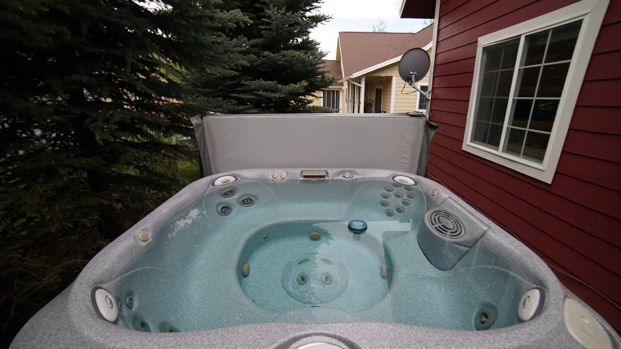 Photo of Outdoor in Creekside Meadows