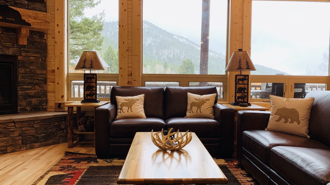 Photo of Livingroom in Island Park