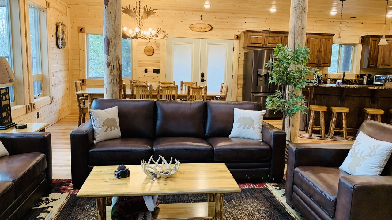 Photo of Livingroom in Island Park
