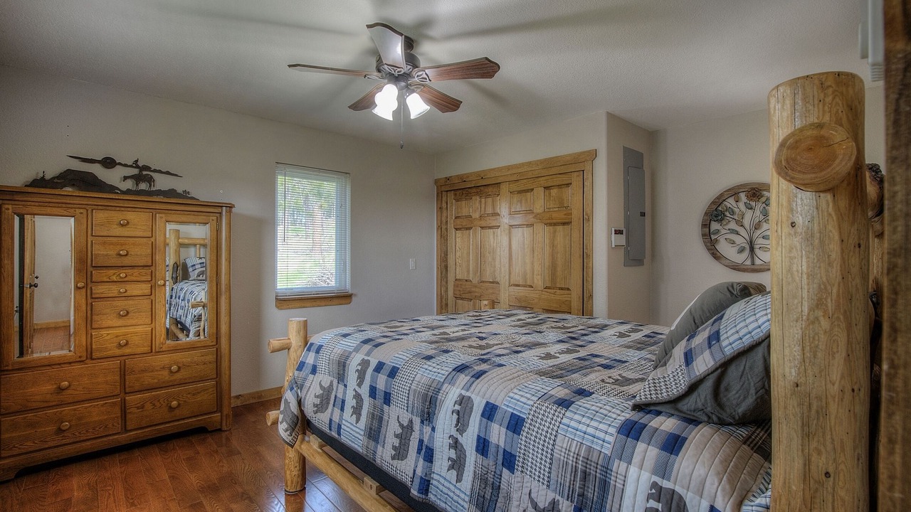 Photo of Bedroom in Custer