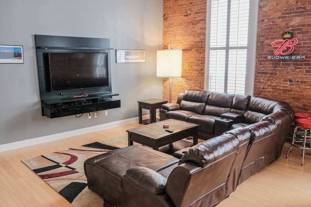 Photo of Livingroom in Wholesale District