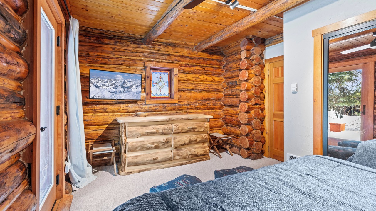 Photo of Bedroom in Moose Wilson Road