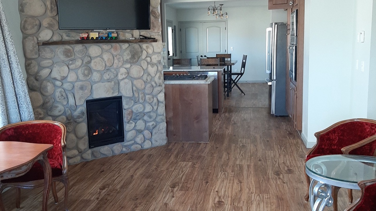 Photo of Livingroom in Saratoga