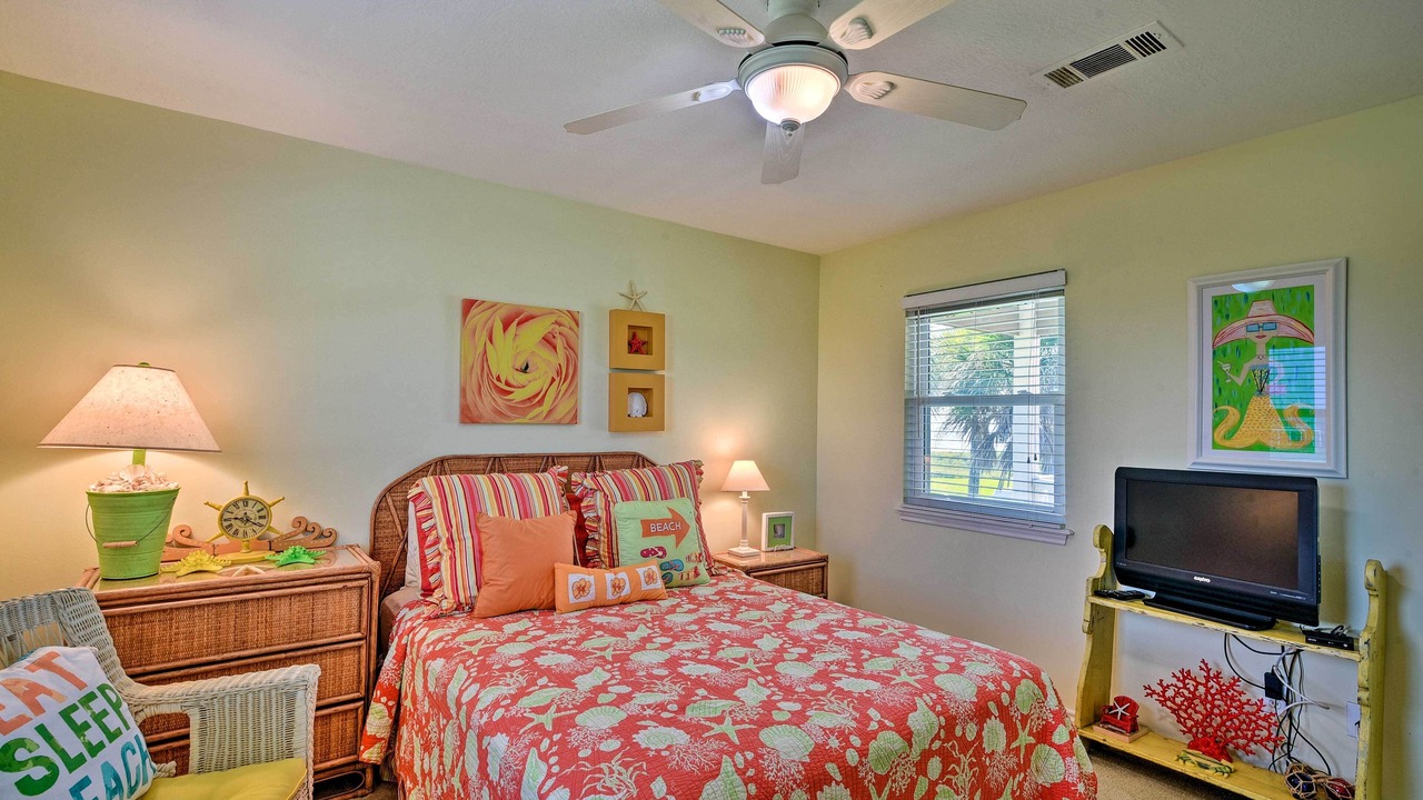 Photo of Bedroom in Indian Beach