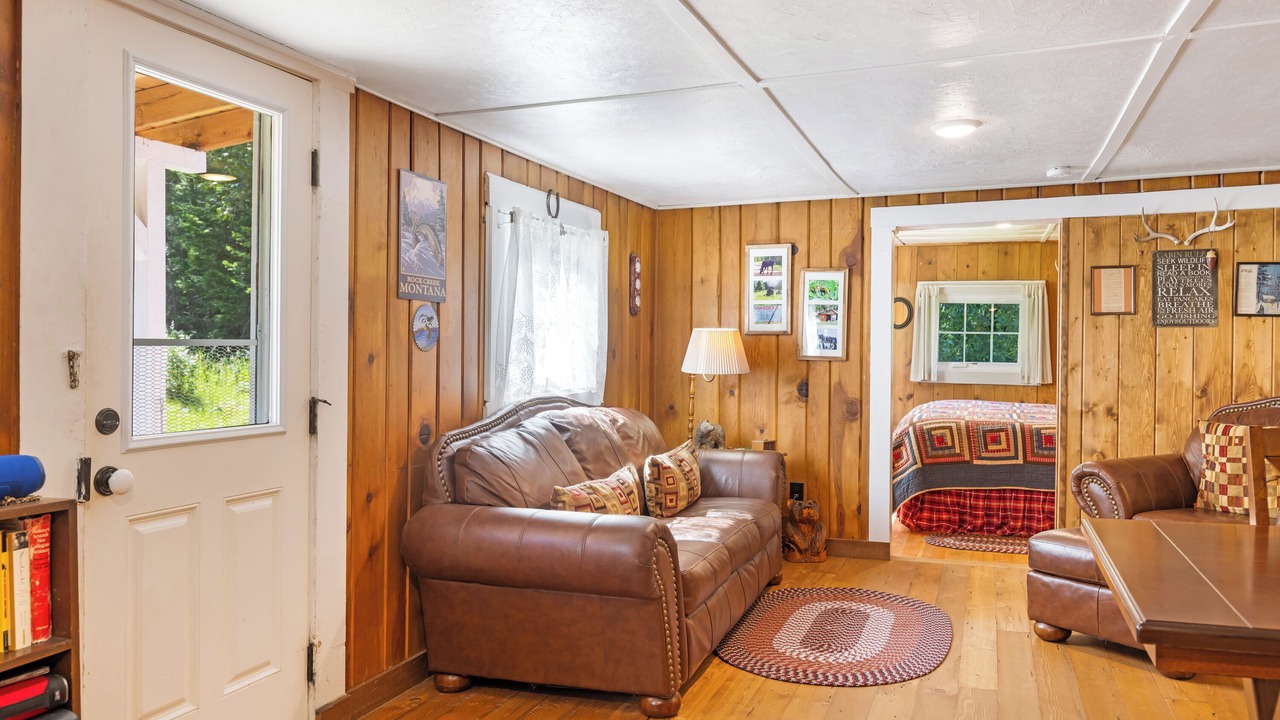 Photo of Livingroom in Clinton