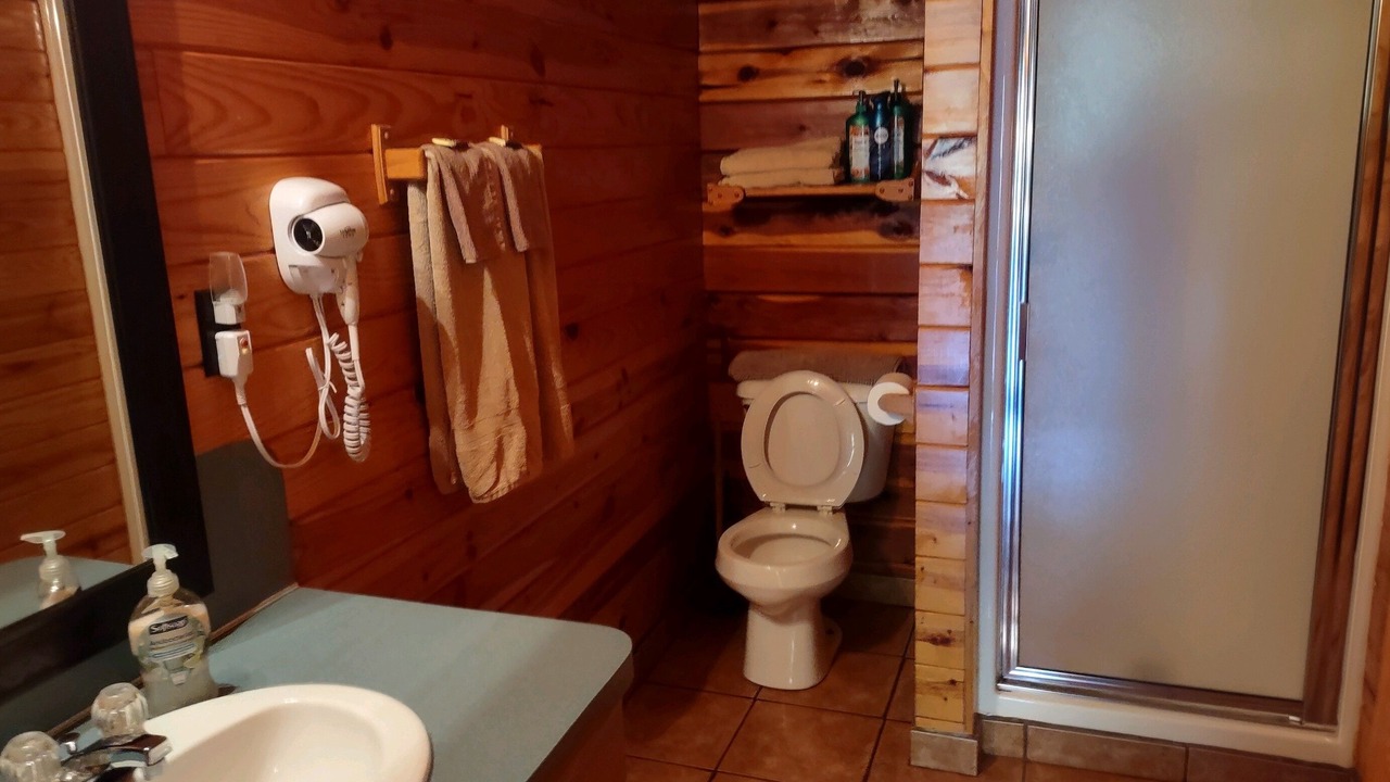 Photo of Bathroom in Mountain Pine
