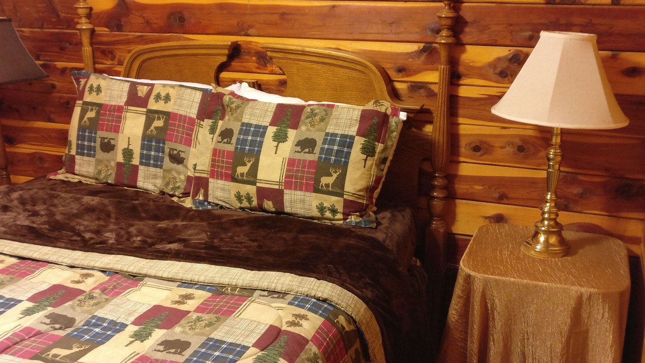 Photo of Bedroom in Mountain Pine