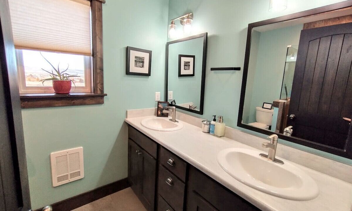Photo of Bathroom in Ennis