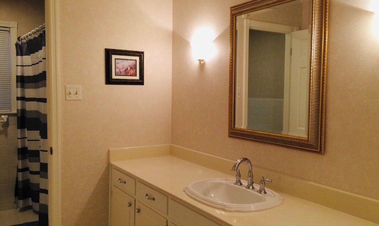 Photo of Bathroom in Ellendale