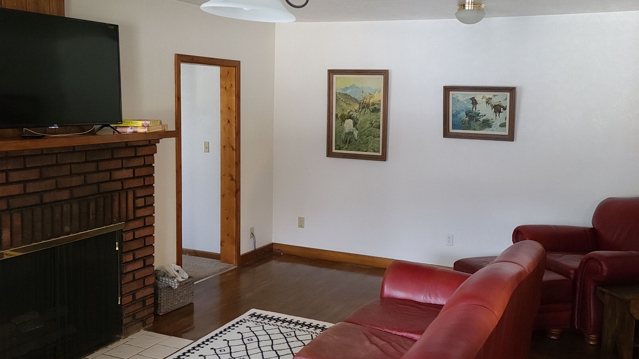 Photo of Livingroom in Pinedale