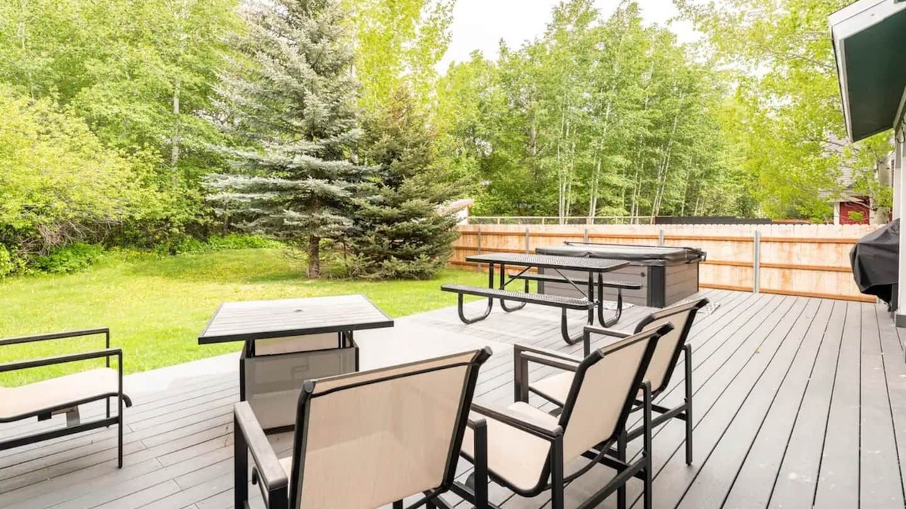 Photo of Outdoor in Creekside Meadows