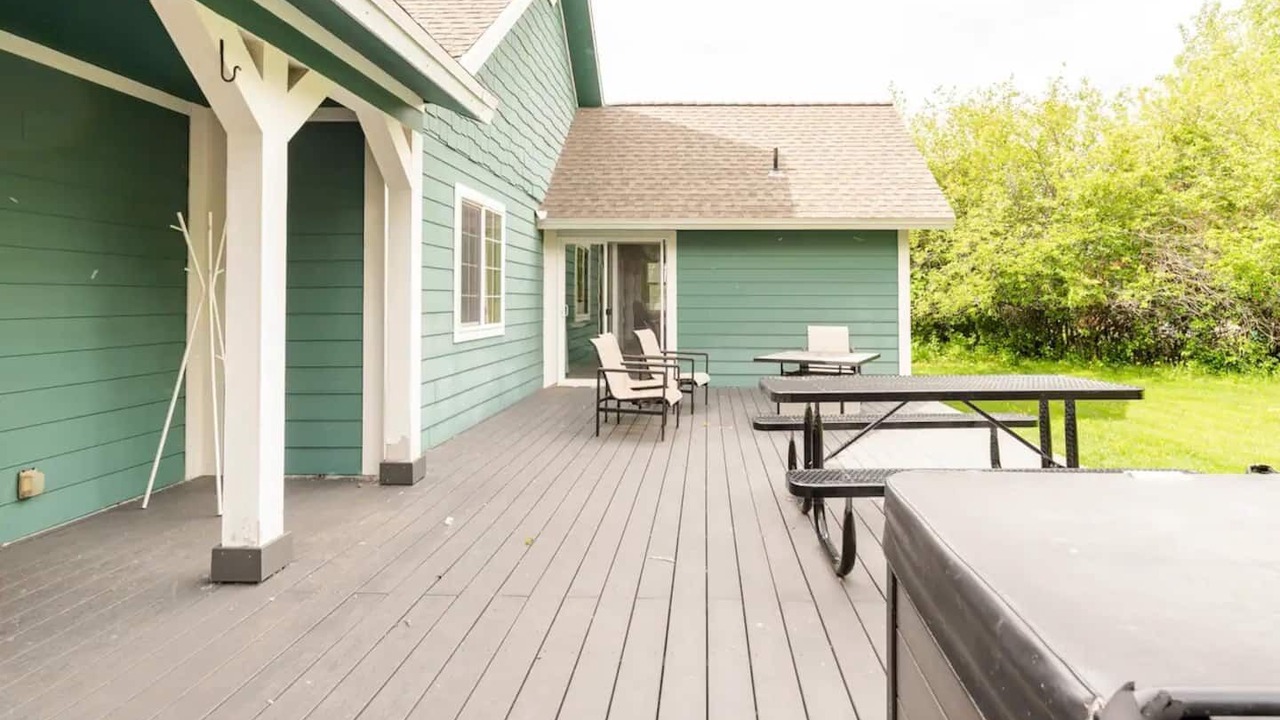 Photo of Outdoor in Creekside Meadows