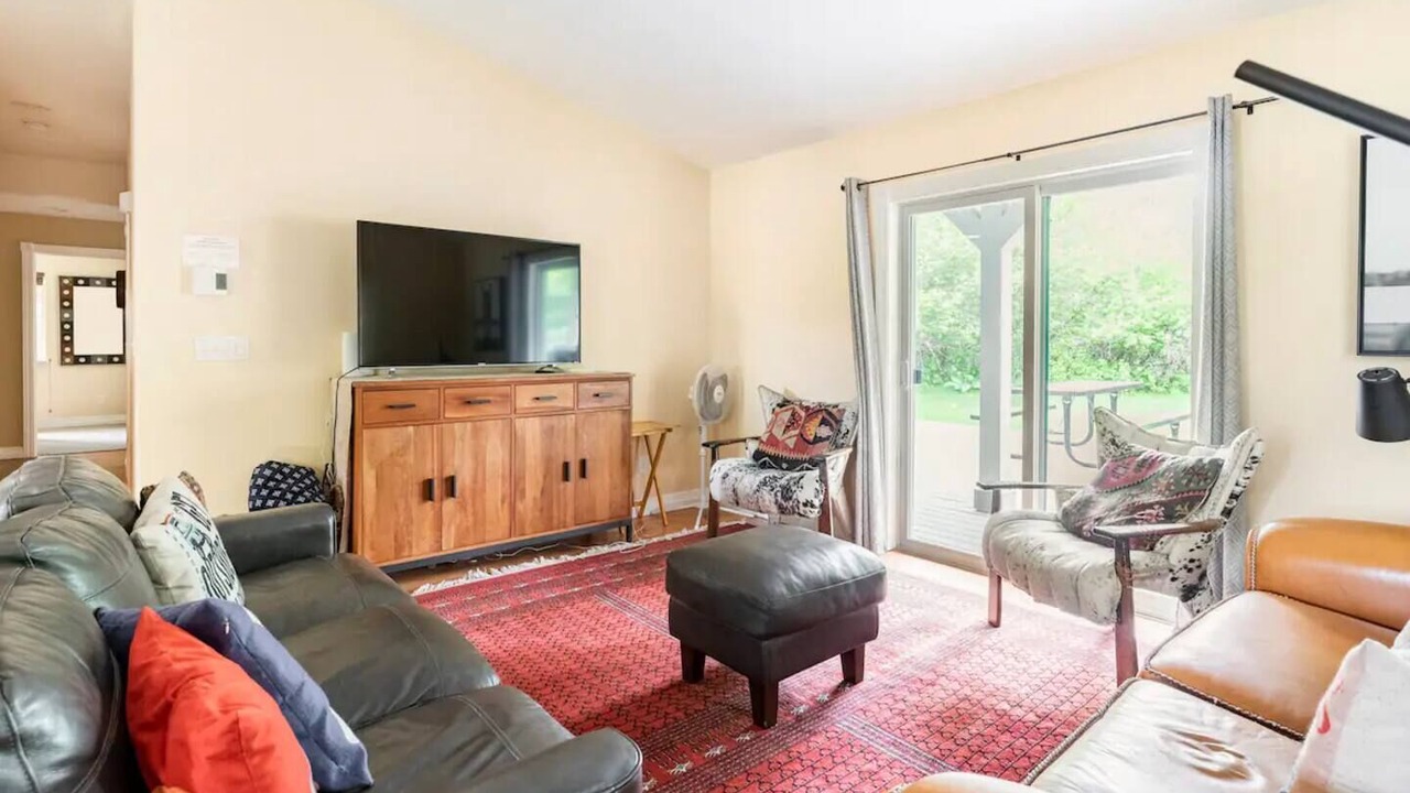 Photo of Outdoor in Creekside Meadows