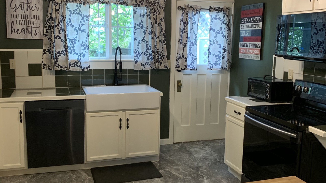 Photo of Kitchen in Colville