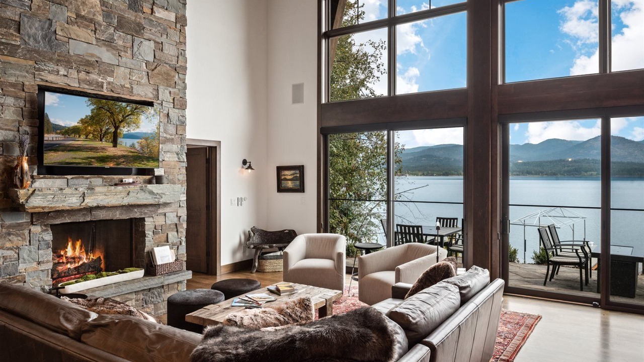 Photo of Livingroom in Sandpoint