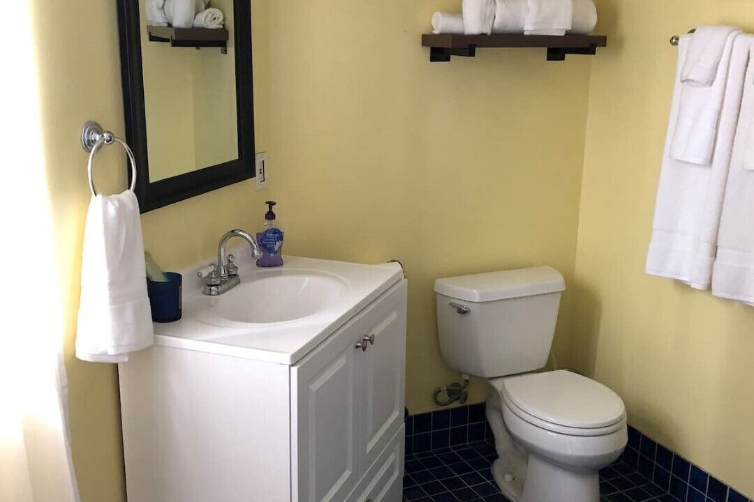 Photo of Bathroom in Loma Portal