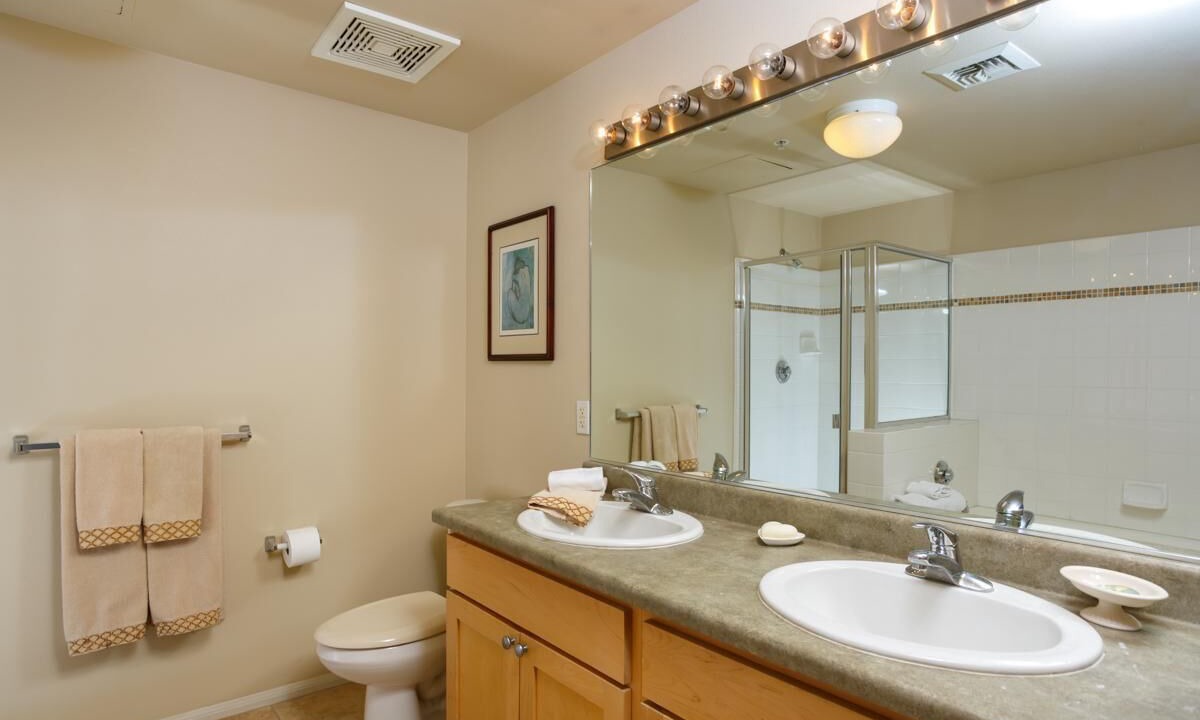 Photo of Bathroom in Bankers Hill