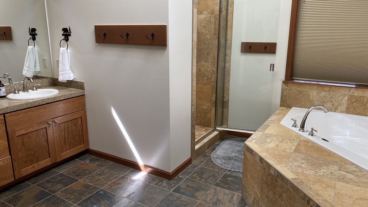 Photo of Bathroom in Chelan