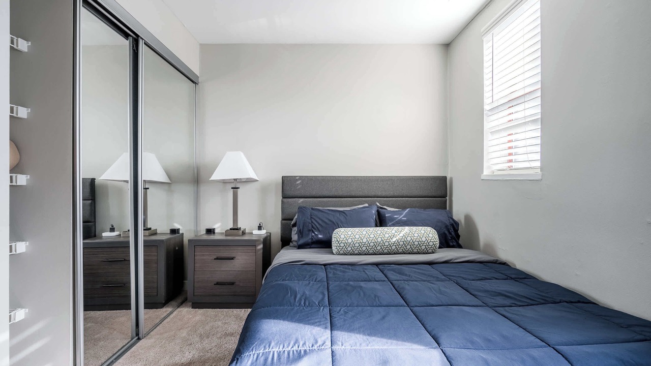 Photo of Bedroom in Chatham-Arch