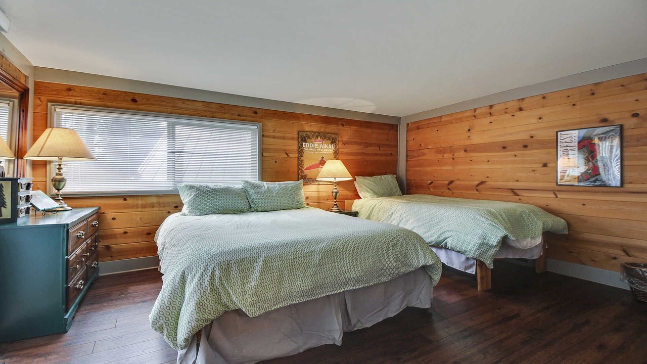 Photo of Bedroom in Overlook Park