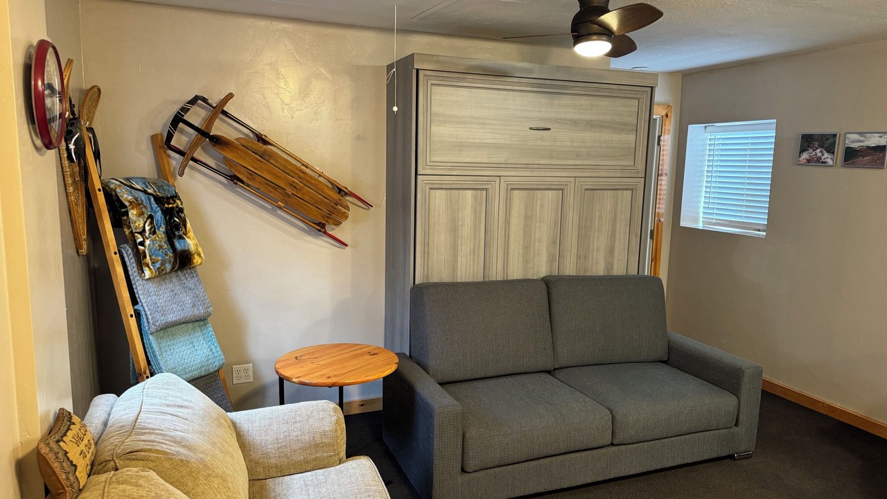 Photo of Livingroom in Duck Creek Village