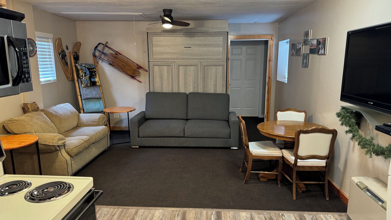 Photo of Livingroom in Duck Creek Village