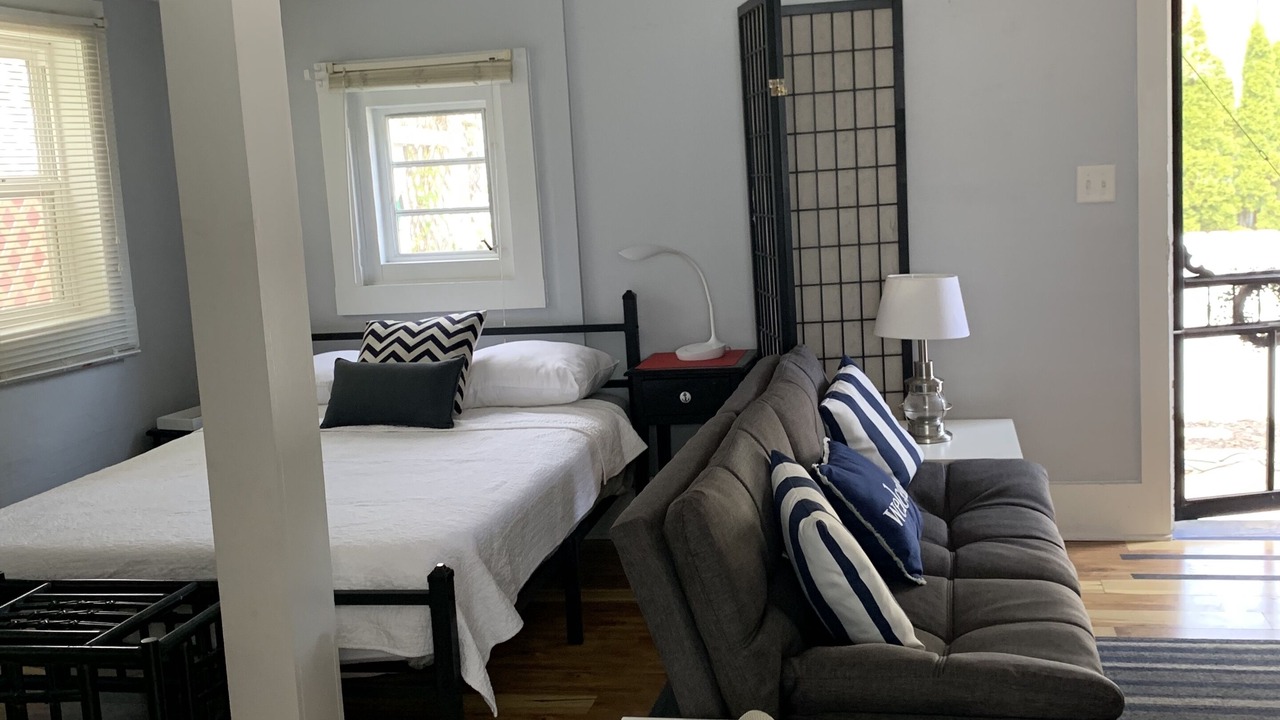 Photo of Bedroom in Lakeside