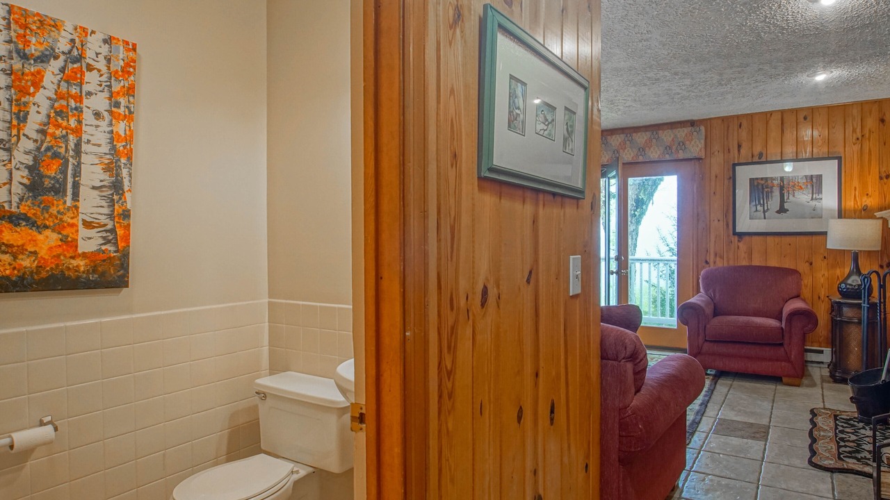 Photo of Bathroom in Snowshoe