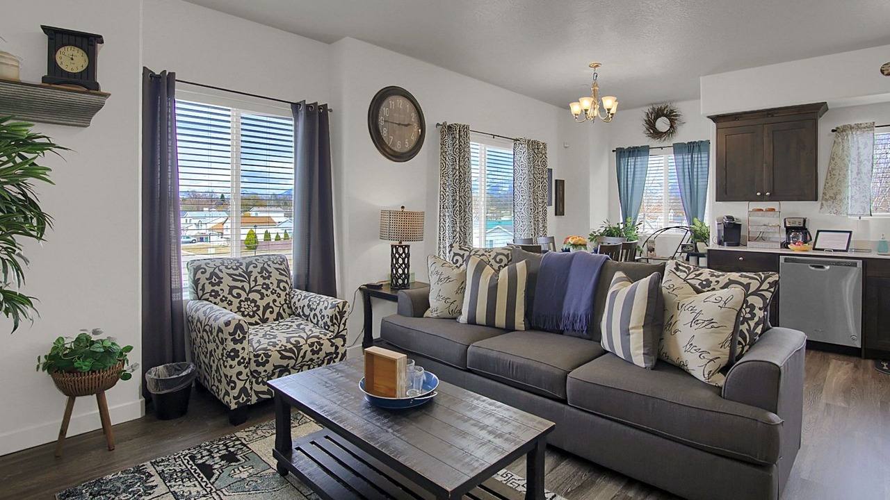 Photo of Livingroom in Clearfield