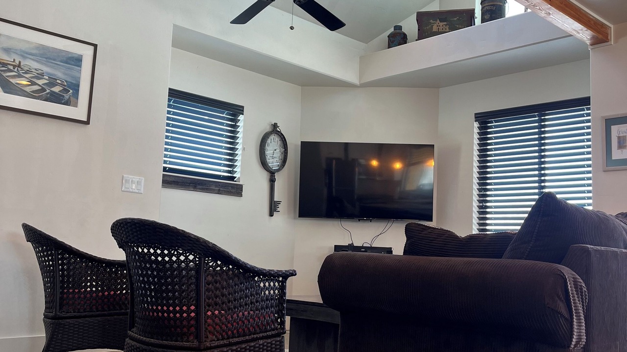 Photo of Livingroom in St. Charles