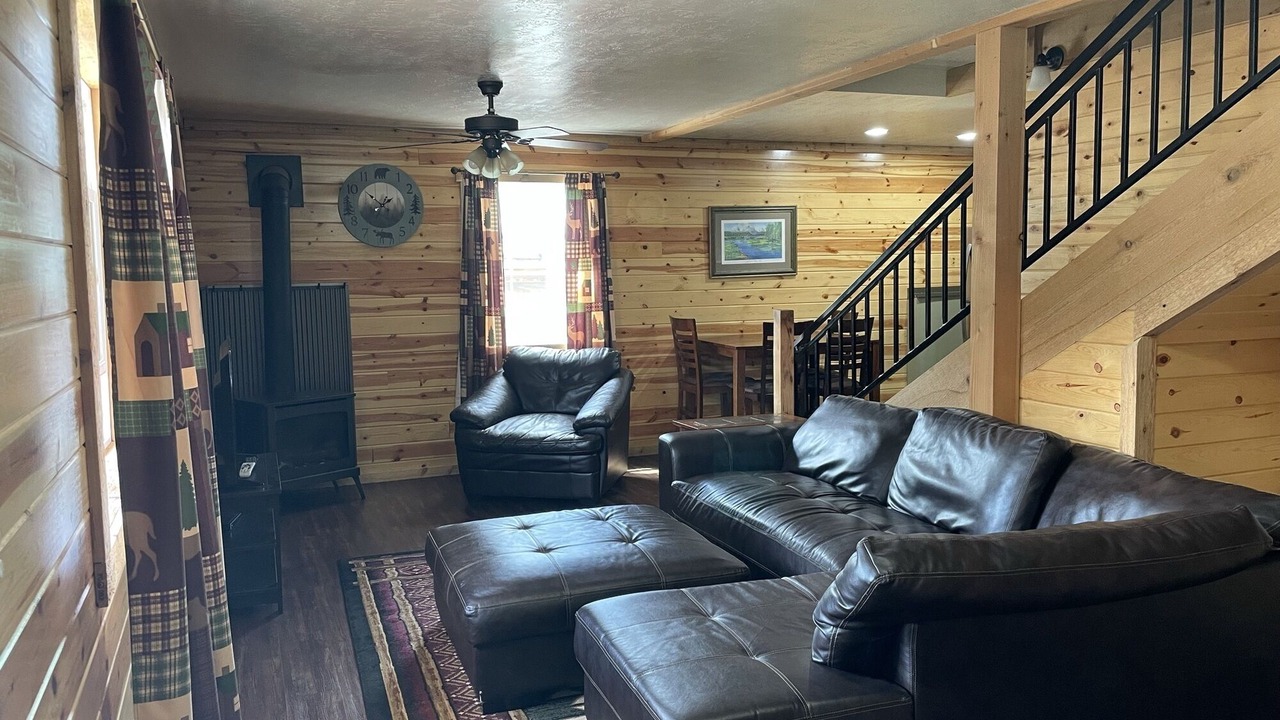 Photo of Livingroom in Cooke City-Silver Gate