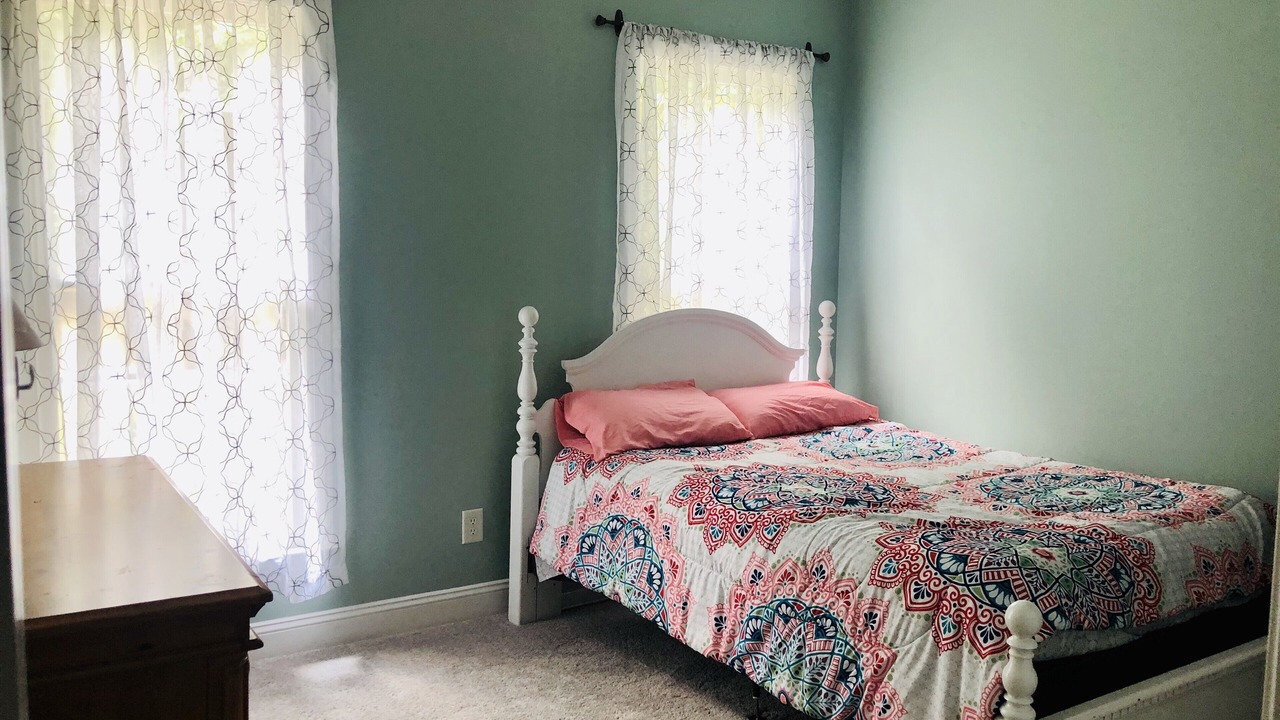 Photo of Bedroom in Bowling Green