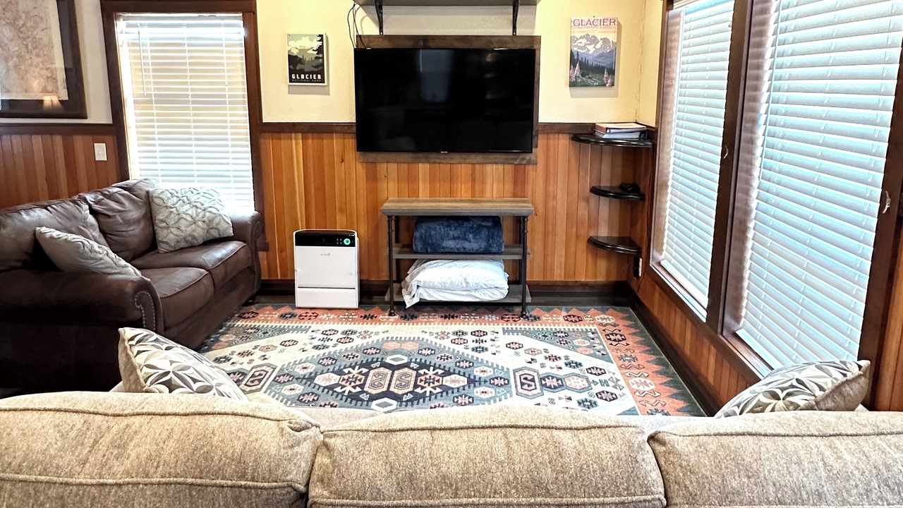 Photo of Livingroom in East Glacier Park Village
