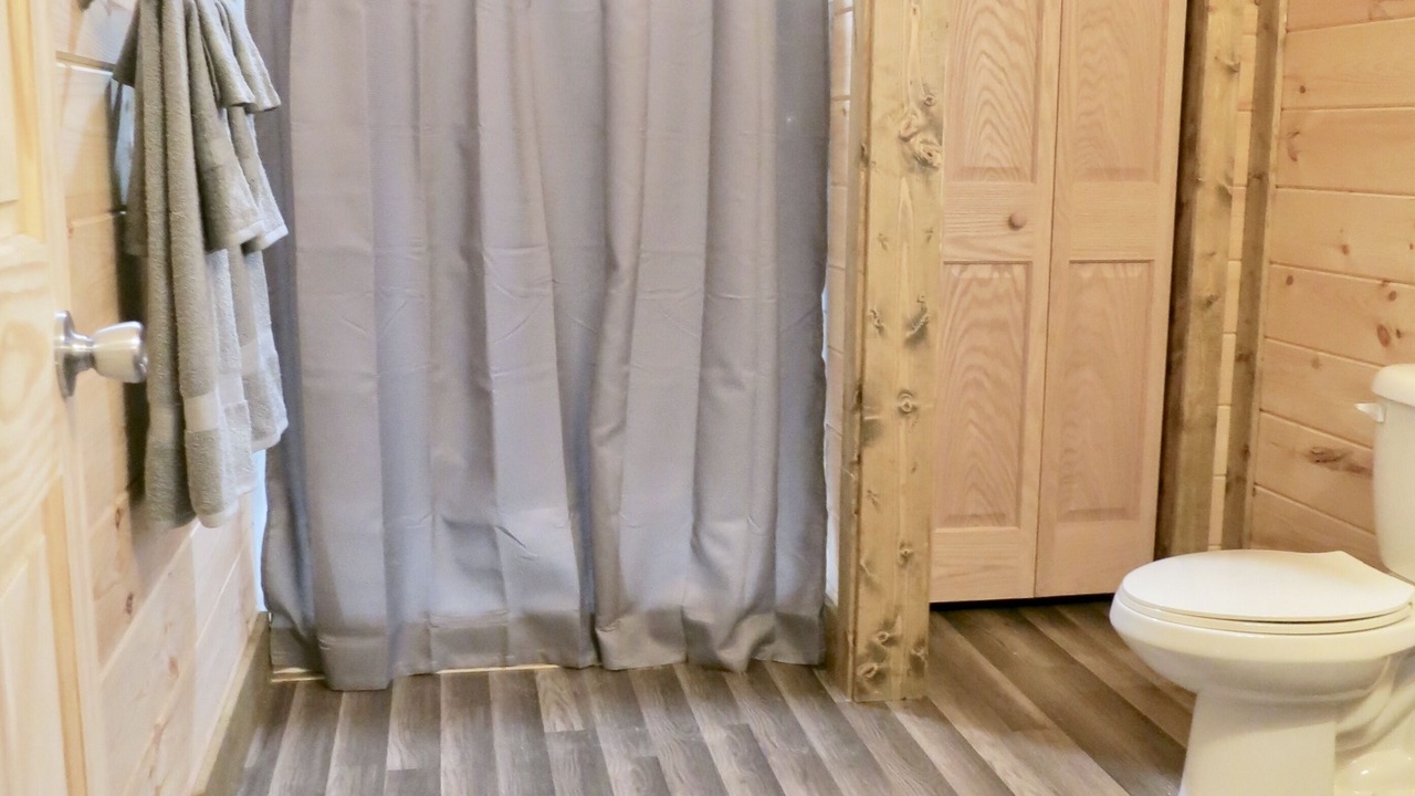 Photo of Bathroom in Nelsonville