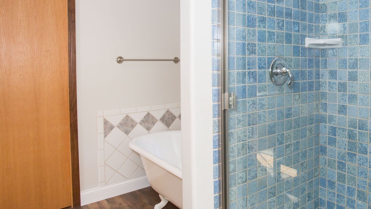 Photo of Bathroom in Nye