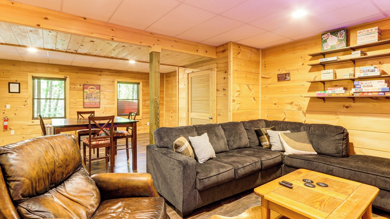 Photo of Livingroom in Walnut Mountain