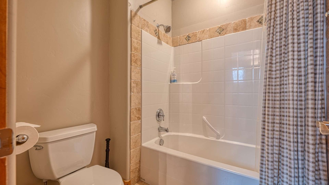 Photo of Bathroom in North End