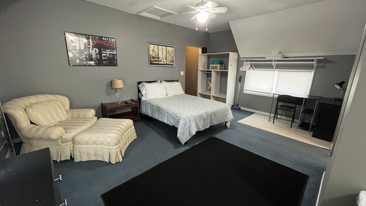 Photo of Bedroom in Flint