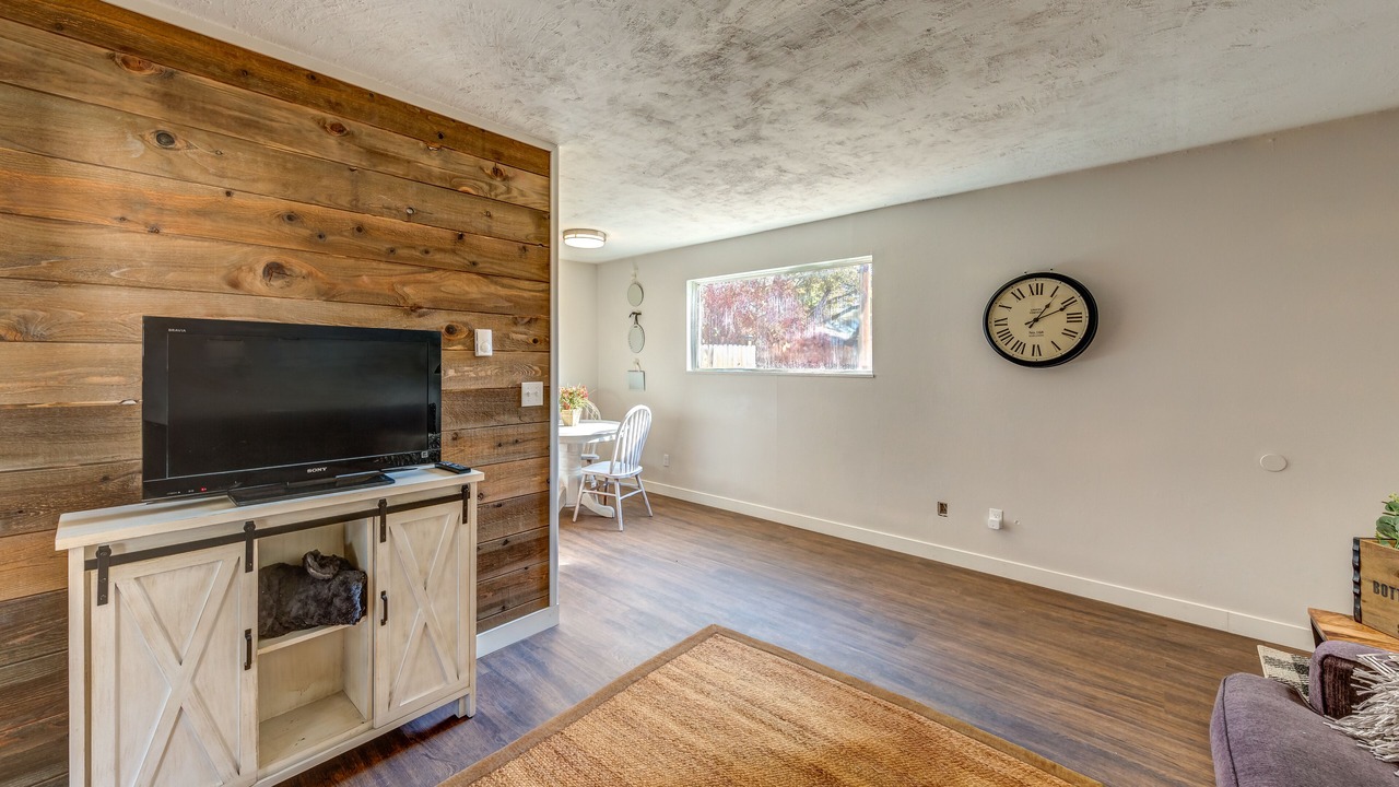 Photo of Livingroom in Caldwell