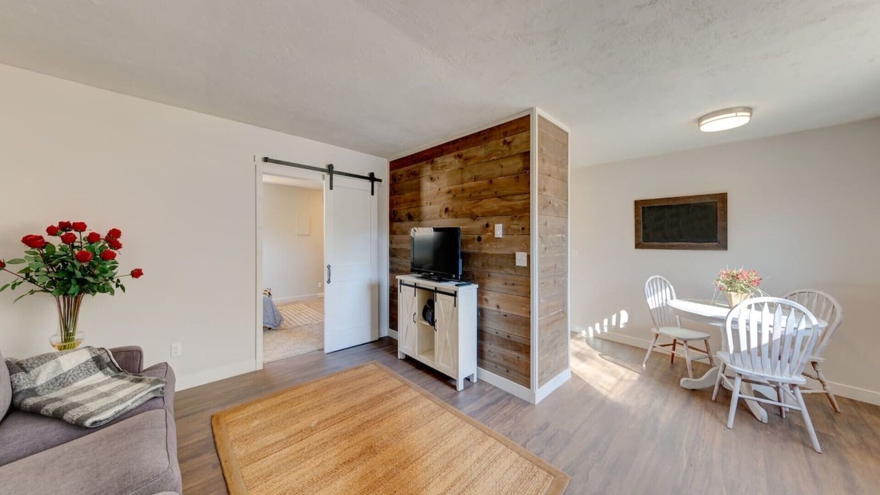 Photo of Livingroom in Caldwell
