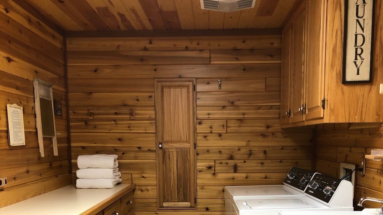Photo of Bedroom in Island Park