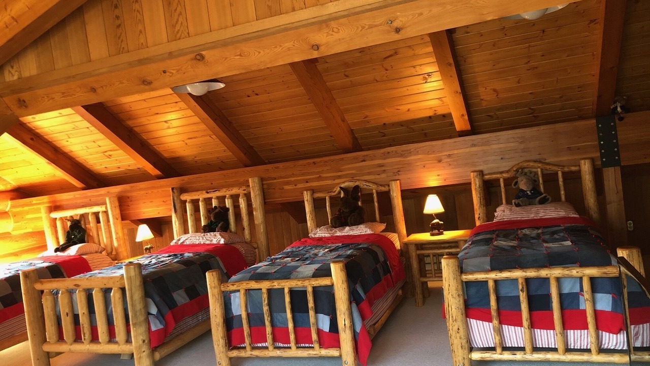 Photo of Bedroom in Island Park