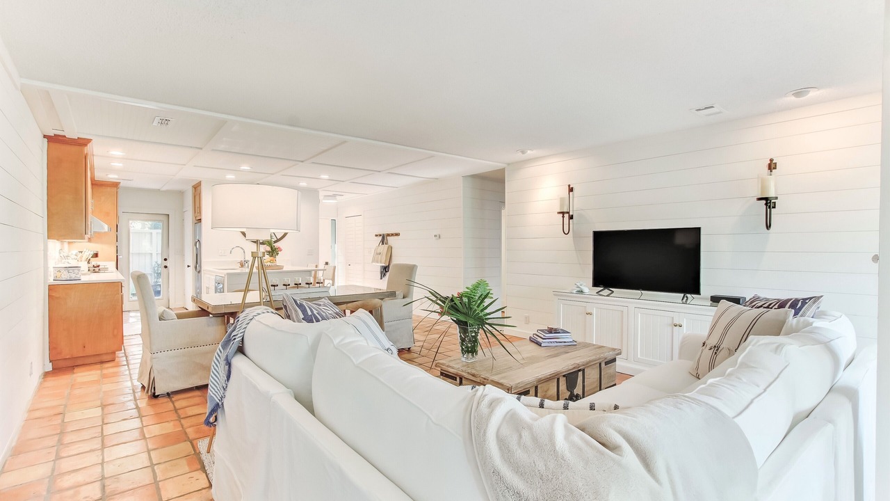 Photo of Livingroom in Fernandina Beach