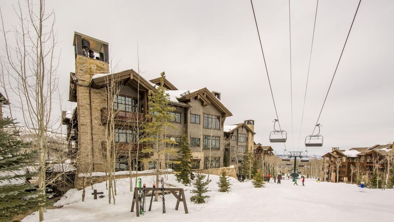 Photo of Outdoor in Empire Pass