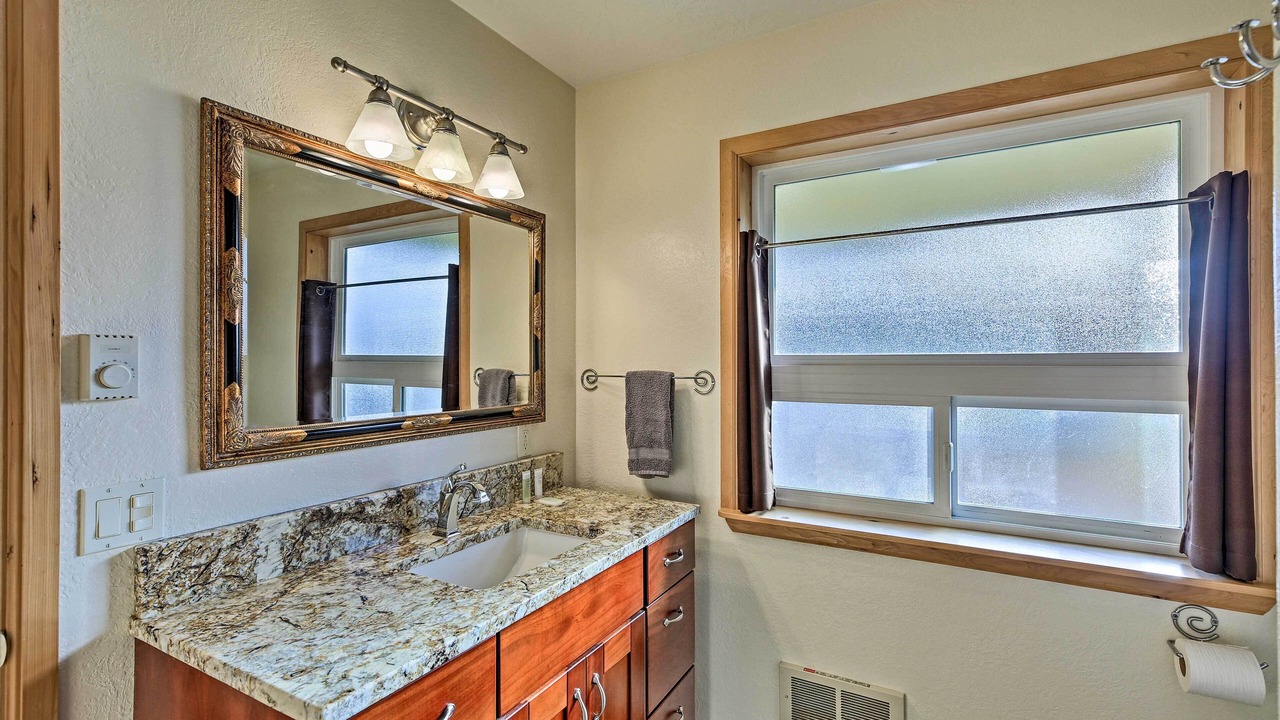 Photo of Bathroom in Waldport