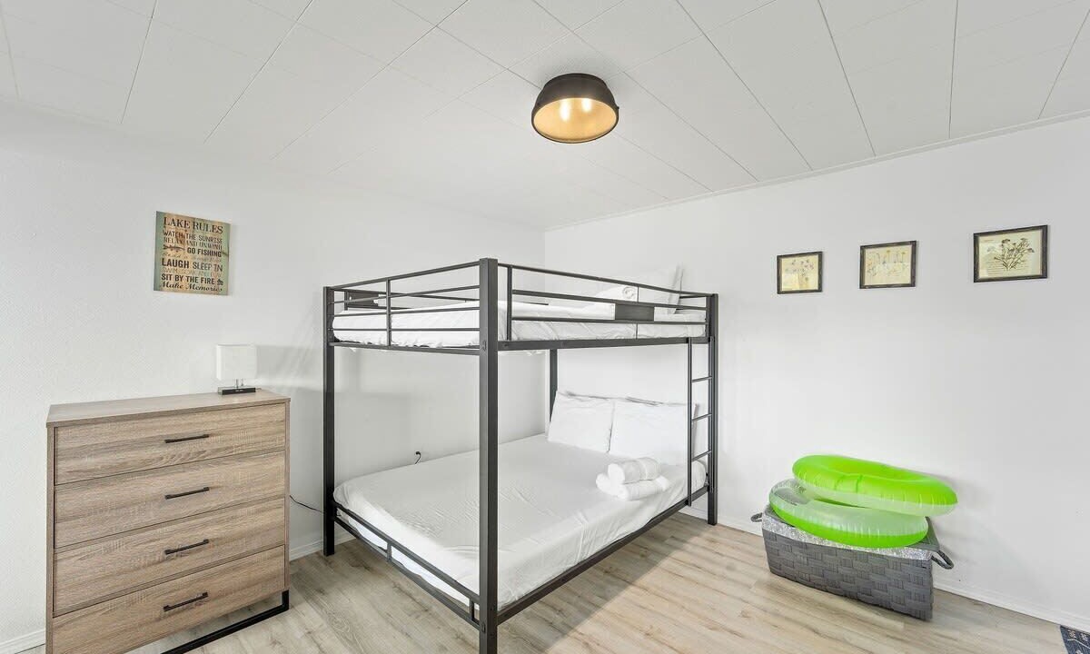 Photo of Bedroom in Worley
